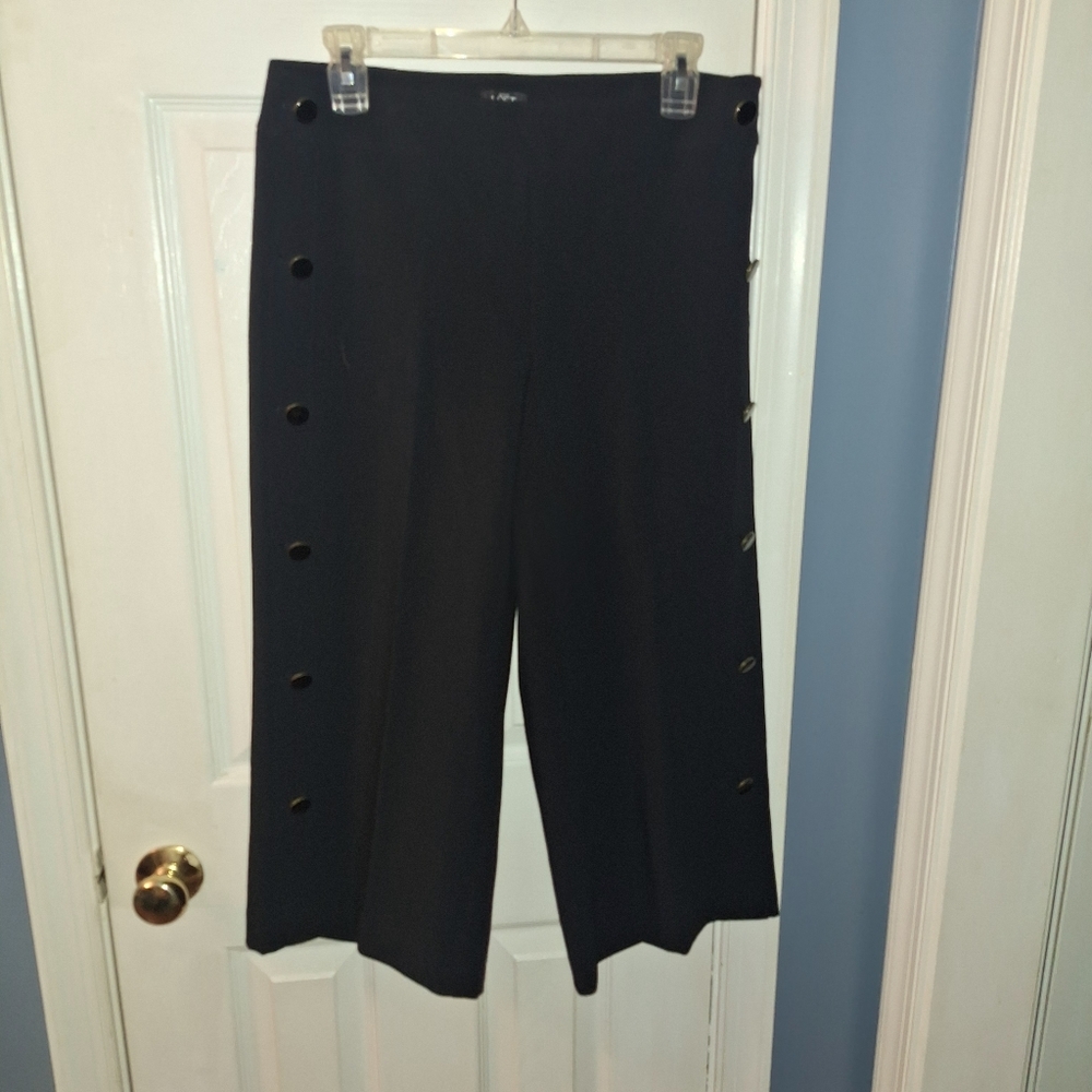 Navy Wide-Leg Pants with Button Accents,**